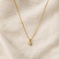 Gold pendant necklace